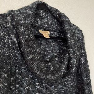 CLOSET CLEAR OUT Art and Soul Sweater Black/Gray/White multi-color